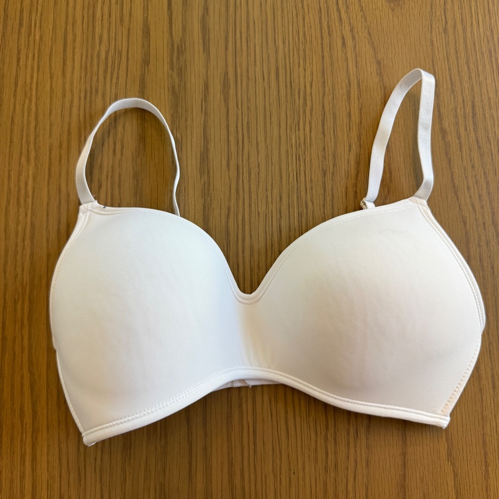 Jessica Simpson Wireless T-Shirt Bra Womens 34C White